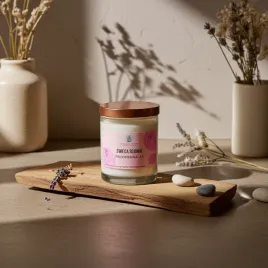 swieca-sojowa-promienna-ja-250-ml-z-aromatem-energetyzujacym