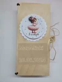 pamiatka-na-roczek-pudelko-na-pieniadze-pierwsze-urodziny-roczek