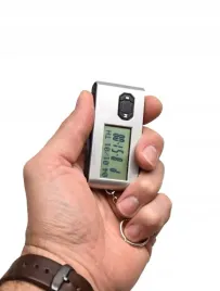 brelok-pamiec-kart-sim-budzik-stoper-alarm-data