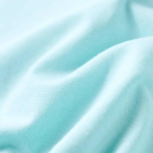 koszulka-dziecieca-blekitna-116-wzor-dominujacy-nadruk