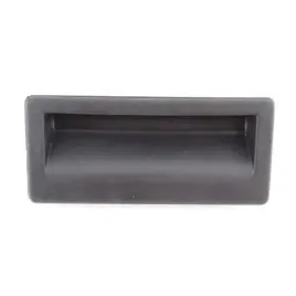 przycisk-otwierania-klapy-tyl-audi-a3-8v-vw-golf-5