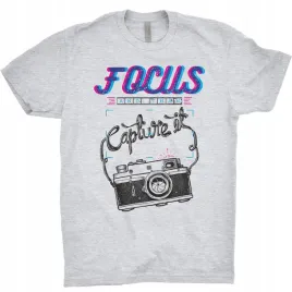 aparat-focus-koszulka-fotograf-sesja-zdjecia