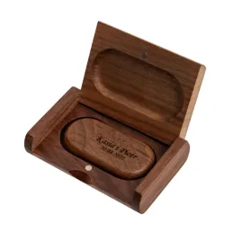 drewniany-pendrive-4gb-usb-2-0-w-pudelku-orzech