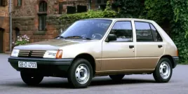 peugeot-205-blotnik-prawy-przod-1983-1998-austria