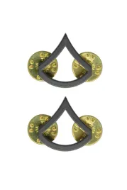 przypinka-czarna-metalowy-stopien-starszy-szeregowy-pin-us-army-2-szt