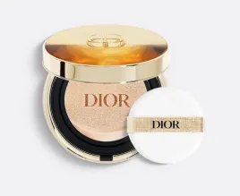 dior-prestige-le-cushion-exceptional-revitalizing-foundation-020-light-beig