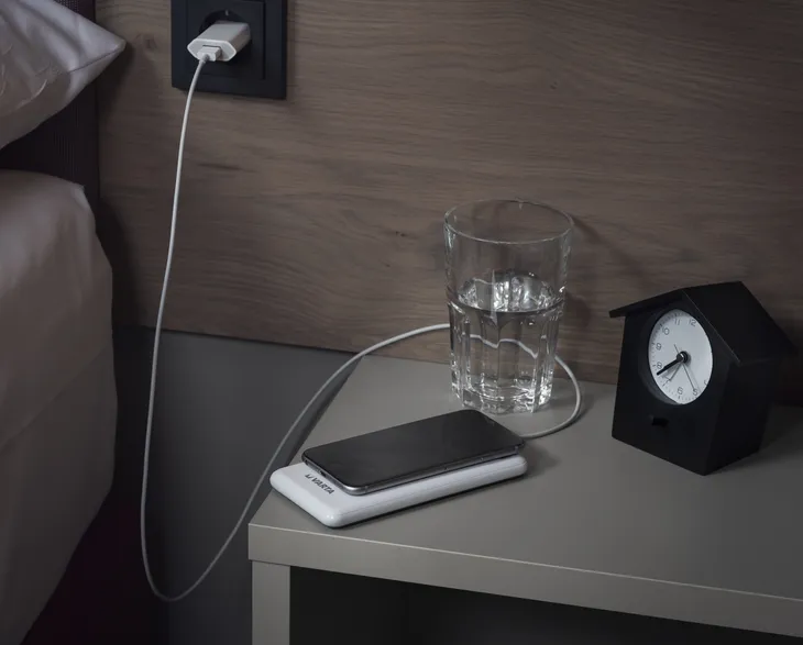 varta-power-bank-wireless-10000ma-napiecie-nominalne-3-7-v