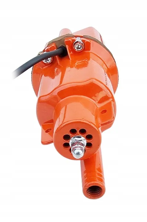 pompa-do-wody-czystej-zanurzeniowa-ruska-glebinowa-membranowa-mocna