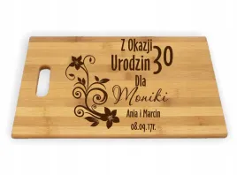 deska-do-krojenia-z-grawerem-prezent-na-urodziny