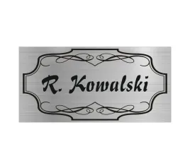 elegancka-tabliczka-nierdzewna-grawer-z-twoim-nazwiskiem-na-drzwi-15x5-cm