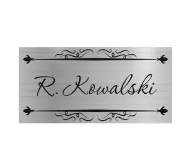 elegancka-tabliczka-nierdzewna-z-grawerem-z-nazwiskiem-na-drzwi-15x5-cm