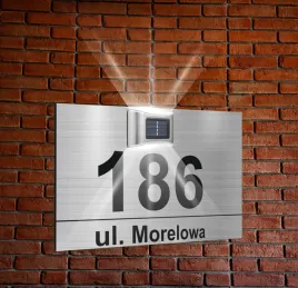 srebrna-tabliczka-adresowa-lampka-nierdzewna-numer-domu-dibond-40x30
