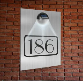 tabliczka-adresowa-oswietlona-led-pionowa-numer-na-dom-30x20-aluminiowa