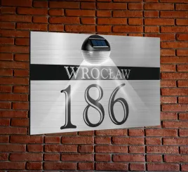 tabliczka-adresowa-oswietlona-lampka-numer-domu-40x30-srebrna-nierdzewna
