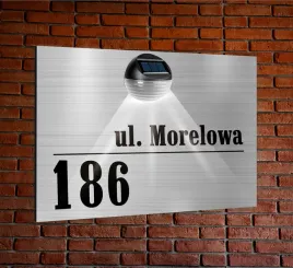 tabliczka-adresowa-oswietlona-lampka-numer-domu-dibond-srebrna-nierdzewna