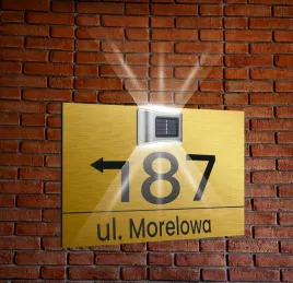 zlota-tabliczka-adresowa-nierdzewna-dibond-z-lampka-numer-domu-40x30