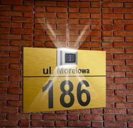 zlota-tabliczka-adresowa-aluminiowa-oswietlona-numer-dzialki-domu-40x30