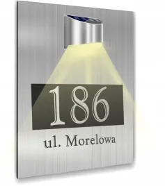 tabliczka-srebrna-dibond-numer-domu-i-adres-lampka-solarna-30x20-cm