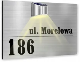 tabliczka-adresowa-tablica-srebrna-numer-posesji-domu-30x20-lampka-solarna