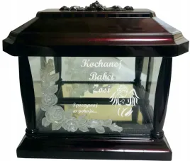 znicz-lampion-kapliczka-z-grawerem-dla-babci-imie