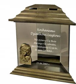znicz-kapliczka-z-dedykacja-grawerem-dla-dziadka