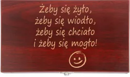 grawerowany-zestaw-do-wina-prezent-personalizowany-z-twoim-napisem