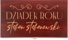 grawerowany-zestaw-do-wina-prezent-personalizowany-dla-dziadka