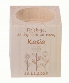 grawer-swiecznik-drewniany-podziekowania-na-urodziny-dziecka-z-imieniem