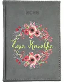 kalendarz-a6-2026-tygodnniowy-kieszonkowy-nadruk-z-imieniem-na-prezent