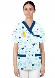 bluza-damska-we-wzorki-medyczna-firmowa-z-haftem-twoim-logo-napisem