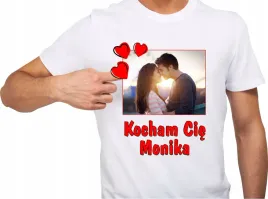 foto-koszulka-z-wlasnym-napisem-nadrukiem-zdjeciem