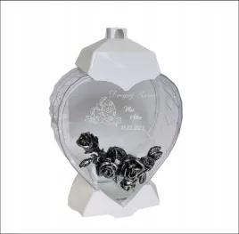 ekskluzywny-znicz-serce-bialy-personalizowany-grawer-dla-zony