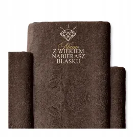 recznik-z-haftem-140x70-cm-bawelniany-prezent-z-imieniem-na-dzien-mamy