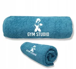recznik-z-haftem-logo-na-silownie-fitness-do-gymu