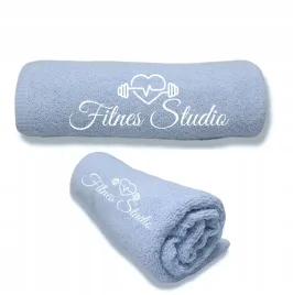 recznik-z-haftem-logo-na-silownie-fitness-do-klubu