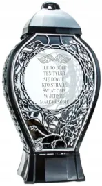 znicz-z-dedykacja-nowoczesna-kapliczka-grawerowana-z-cytatem-dla-dziecka