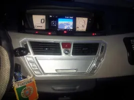 citroen-c4-picasso-dekory-kokpitu-okleiny-konsola-deska-panel-alu-folia-3d