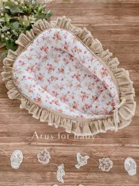 kokon-otulacz-bawelniany-z-falbanka-romantic-roses-collection-z-bezowa-kor
