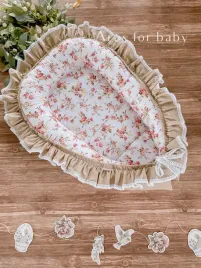 kokon-otulacz-bawelniany-z-falbanka-romantic-roses-collection-z-biala-koro