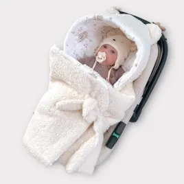 otulacz-spiworek-do-fotelika-100percent-bawelna-teddy-baranek-dmuchawce