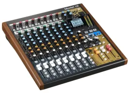 tascam-model-12-mikser-audio-rejestrator-kontroler