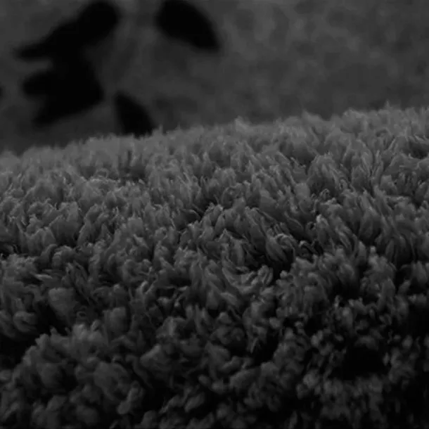 dywan-alpaca-strado-200x300-alpacablack-czarny-material-wykonania-poliester