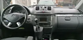 mercedes-viano-w639-dekoracja-kokpitu-okleiny-folia-panel-konsola-deska-alu