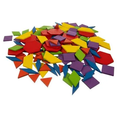 ukladanka-edukacyjna-figury-geometryczne-wiek-dziecka-3-lata