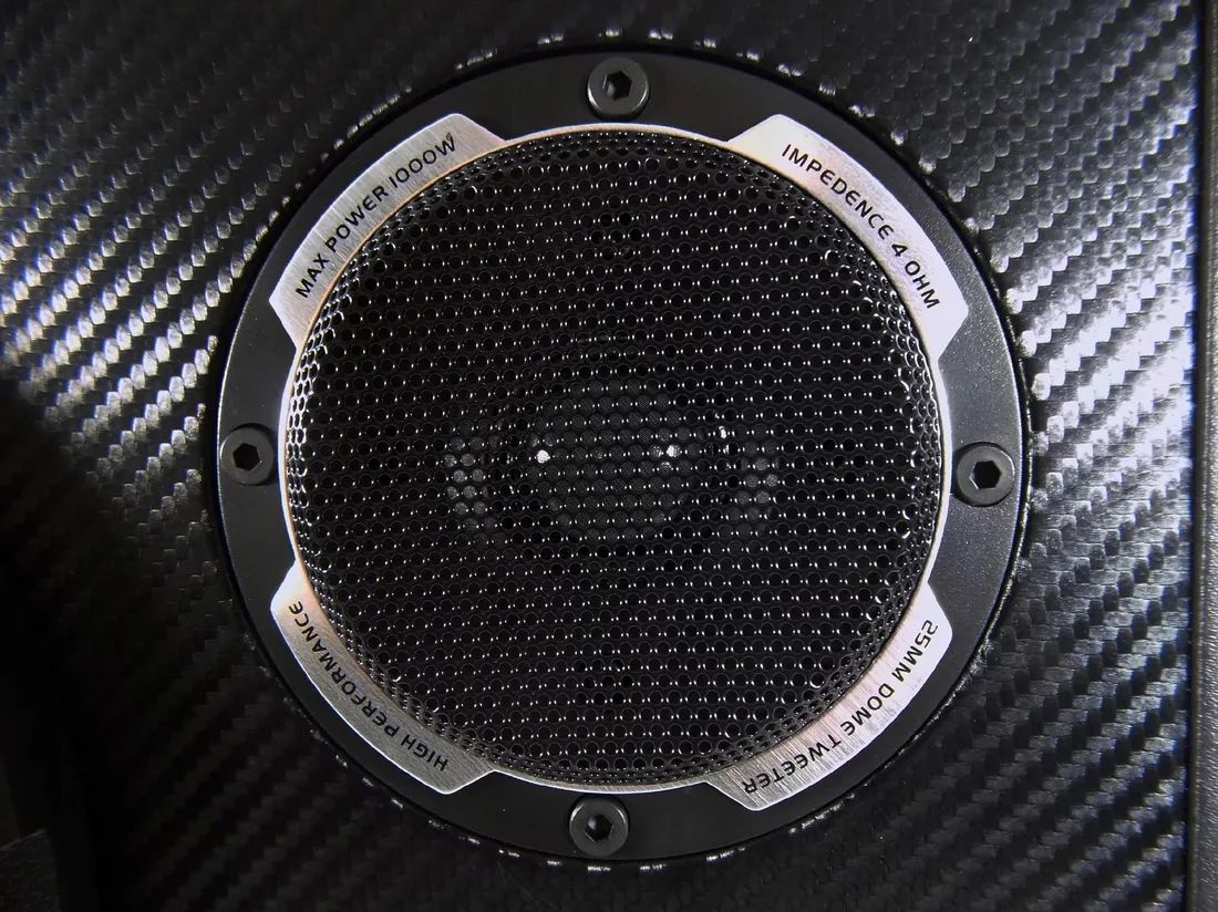 skrzynia-tuba-basowa-subwoofer-500w-peiying-kable