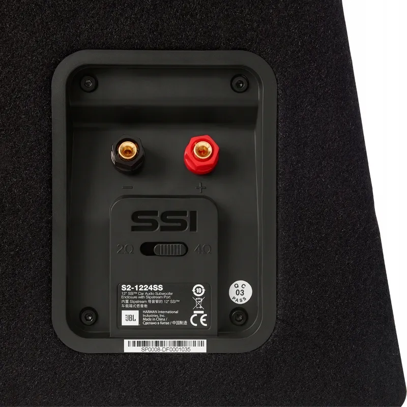 jbl-skrzynia-tuba-basowa-1100w-kable-wzmacniacz