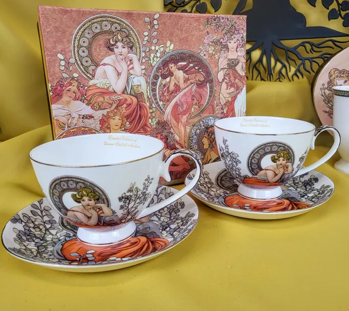 filizanka-ze-spodkiem-2-2-material-wykonania-porcelana