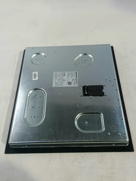 gorenje-plyta-ceramiczna-ect643bcsc-sterowanie-panel-dotykowy