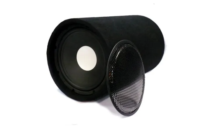 tuba-basowa-aktywna-800-w-subwoofer-kable