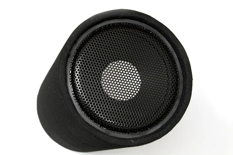 tuba-basowa-aktywna-800-w-subwoofer-kable